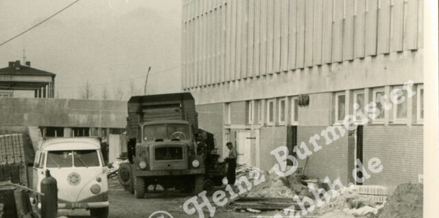 EEZ im Bau 1965-66 (Pap054)
